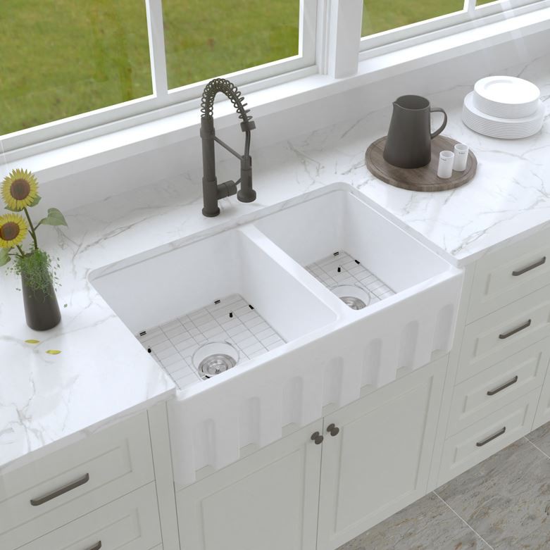 33 farmhouse sink white